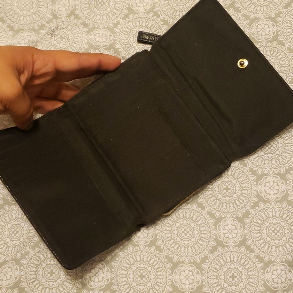 Wallet - Picture 2 of 5